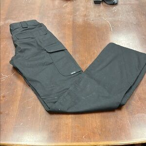 United Uniform Women’s size 2 Black Cargo Pants unfinished hem. NWOT never worn